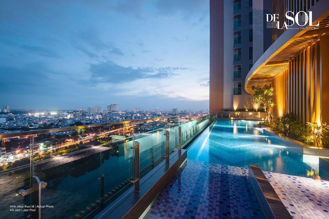 Tropical House - New Apartment At Delasol Ho Chi Minh-stad Buitenkant foto